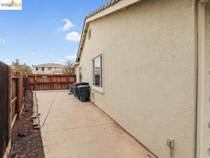 547 Barcelona Dr, Tracy, CA | Sterling Park. Photo 34 of 34
