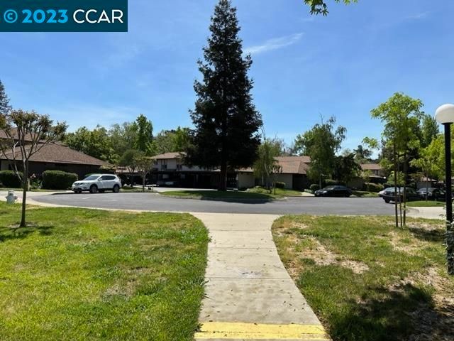 5473 Roundtree Pl #Apt B, Concord, CA, 94521 Townhouse. Photo 33 of 33