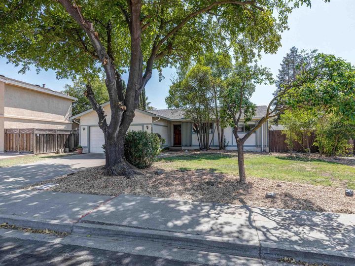 5869 Singing Hills Ave, Livermore, CA | Springtown | No. Photo 2 of 26