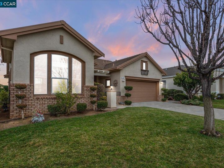 587 Valmore Pl, Brentwood, CA | Summerset 3. Photo 47 of 52