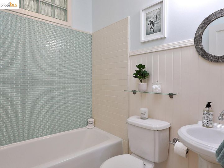 588 61st St, Oakland, CA | North Oakland. Photo 26 of 40