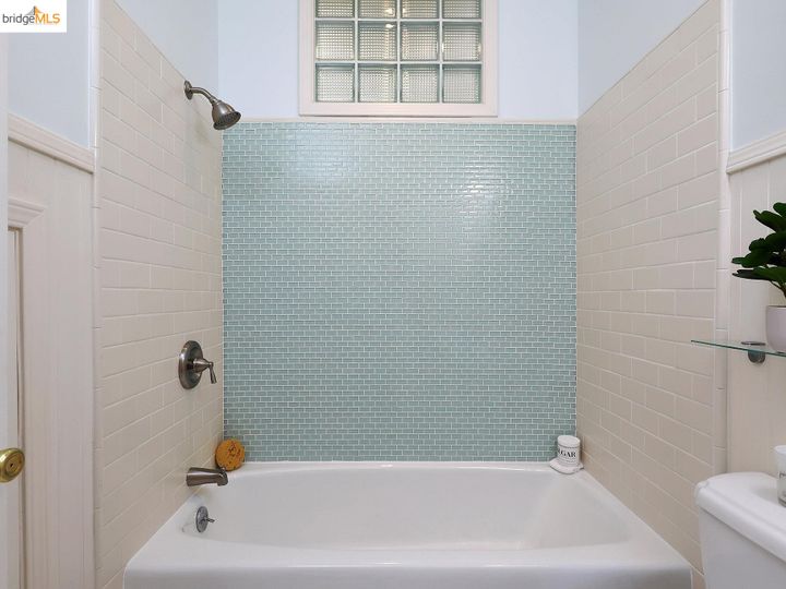 588 61st St, Oakland, CA | North Oakland. Photo 27 of 40