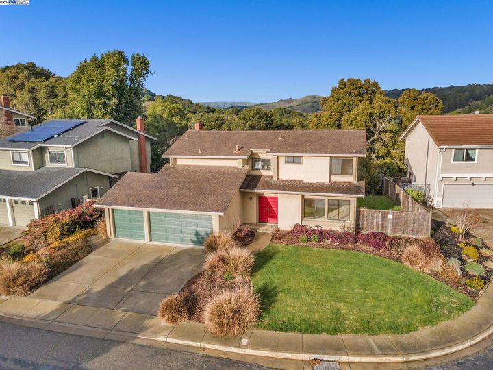 6070 Slopeview, Castro Valley, CA | Columbia. Photo 1 of 59