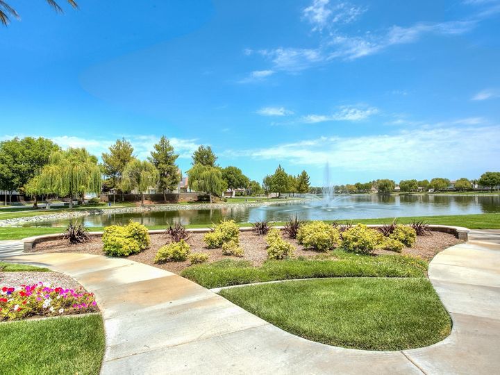 62 Outrigger Way, Discovery Bay, CA | The Lakes. Photo 30 of 45