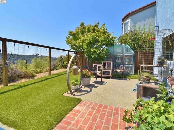 6593 Crestwood Dr, Castro Valley, CA | Palomares Hills. Photo 34 of 40