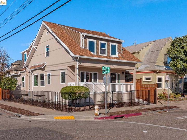 692 57th St, Oakland, CA | North Oakland. Photo 1 of 25