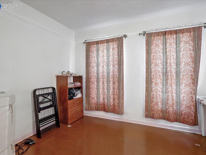 703 33rd St, Oakland, CA | Oakland. Photo 18 of 40
