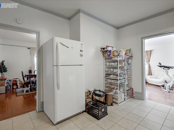 703 33rd St, Oakland, CA | Oakland. Photo 9 of 40