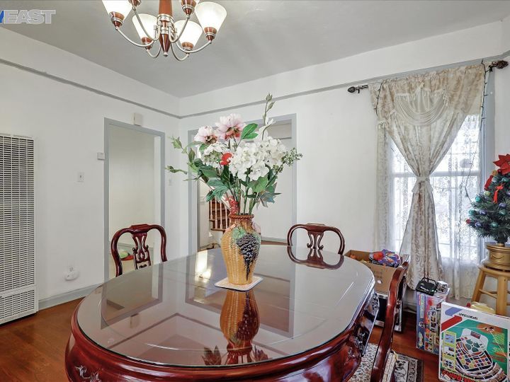 703 33rd St, Oakland, CA | Oakland. Photo 10 of 40