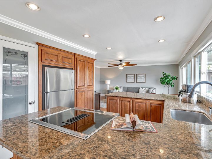 7621 Corrinne Pl, San Ramon, CA | Country Clb Area. Photo 14 of 42