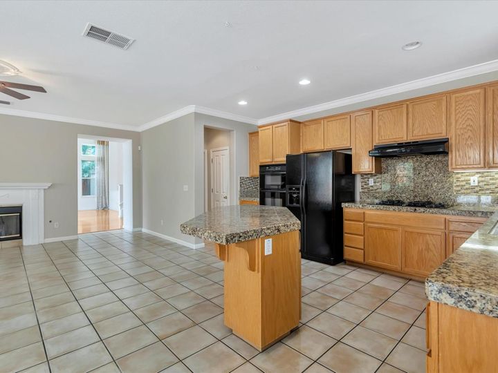 785 Brooks St, Brentwood, CA | . Photo 20 of 55