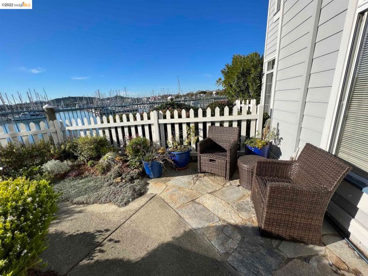 806 Commodore Dr, Richmond, CA, 94804 Townhouse. Photo 31 of 42