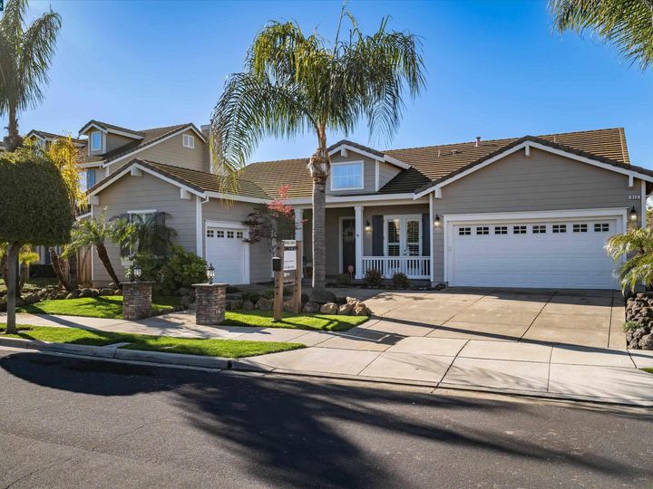 812 Atherton Blvd, Brentwood, CA | Brentwood Park. Photo 2 of 53