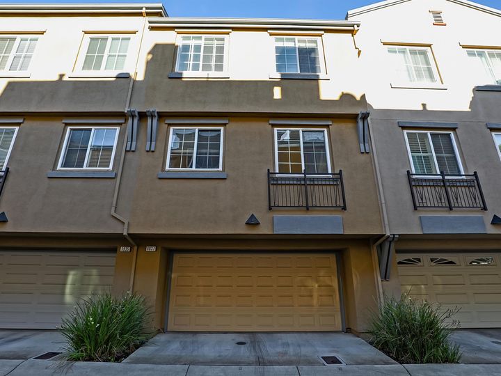 8837 Oliver Pl, Dublin, CA, 94568 Townhouse. Photo 30 of 40