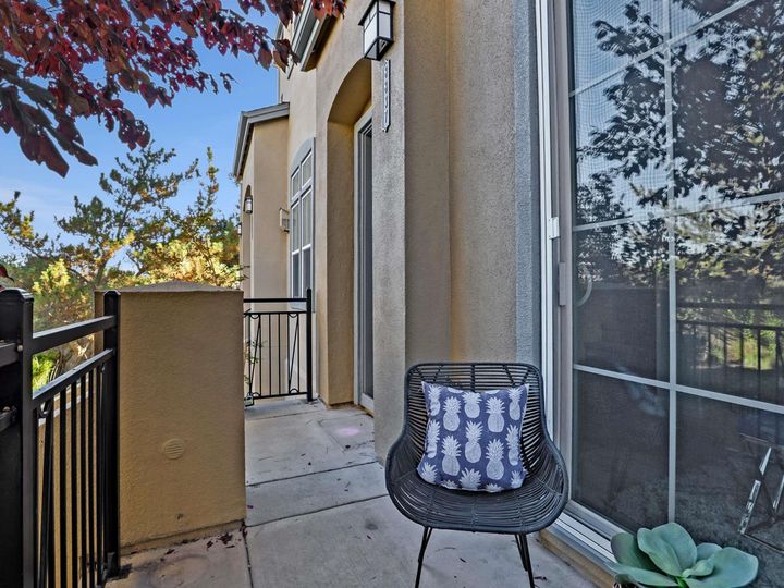 8837 Oliver Pl, Dublin, CA, 94568 Townhouse. Photo 35 of 40