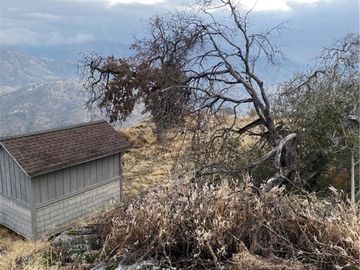 1 Sunflower Ln Squaw Valley CA. Photo 5 of 7