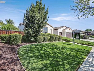 1124 Cabrillo Way, Brentwood, CA | Carmel Estates. Photo 2 of 38