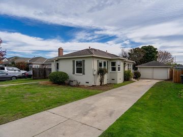 129 Clifford Ave, Watsonville, CA | . Photo 3 of 37