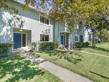 1423 Saint James Pkwy, Concord, CA, 94521 Townhouse. Photo 3 of 41