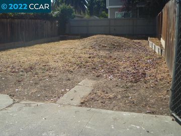 1469 12th St Oakland CA. Photo 5 of 6