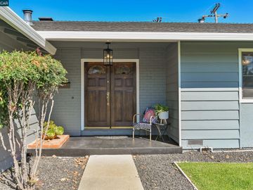 1591 Oakroyal Dr, Concord, CA | Springwood. Photo 3 of 25