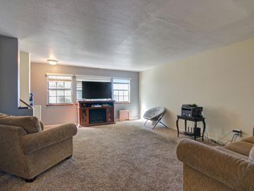 170 Gibson Dr #23, Hollister, CA, 95023 Townhouse. Photo 4 of 29