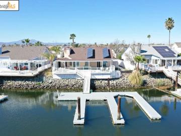 1740 Surfside Ct, Discovery Bay, CA | Delta Waterfront Access. Photo 4 of 39