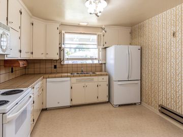 2414 Palm Ave, Redwood City, CA | . Photo 5 of 14