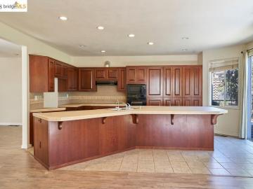 2448 Wayfarer Ct, Discovery Bay, CA | Discovery Bay Country Club. Photo 3 of 17
