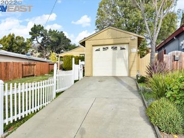 24548 Margaret Dr, Hayward, CA | Mission Foothill. Photo 3 of 26