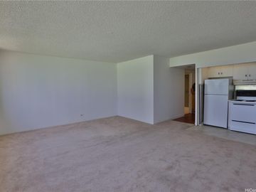 Foster Tower condo #905. Photo 4 of 25