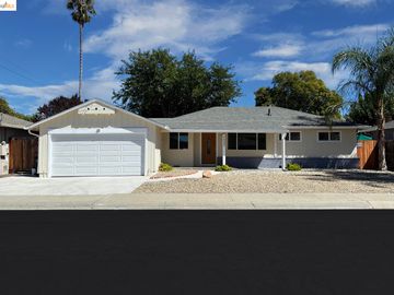 3236 Fitzpatrick Dr, Holbrook Heights, CA