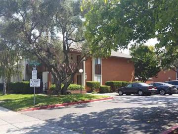38604 Country Cmn, Country Place, CA