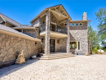 38786 Fawn Point Ln, Bass Lake, CA | . Photo 4 of 60