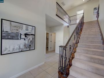 5210 Heritage Dr, Concord, CA | Amber Grove. Photo 3 of 60