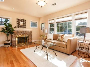 582 Mitchell Ave, San Leandro, CA | Dutton Manor. Photo 4 of 30