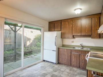 616 Peartree Dr, Watsonville, CA | . Photo 6 of 27