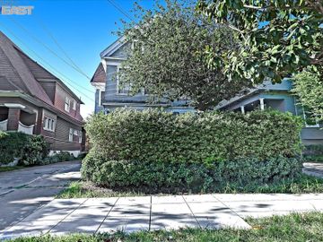 703 33rd St, Oakland, CA | Oakland. Photo 2 of 40