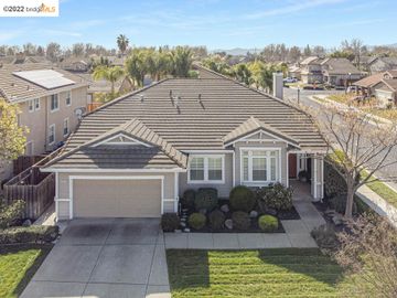 814 Brooks Ct, Brentwood, CA | Garin Ranch. Photo 5 of 40