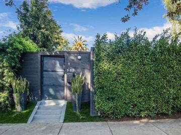 909 N Stanley Ave, West Hollywood, CA | . Photo 4 of 23