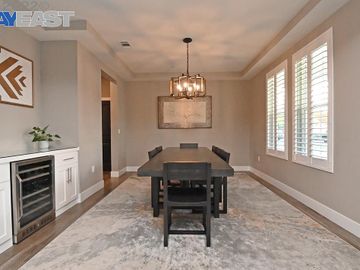 950 Griffith Ln, Brentwood, CA | Pulte. Photo 5 of 39