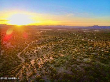 Tbd W Peaceful View Tr, Seligman, AZ | 5 Acres Or More. Photo 5 of 18